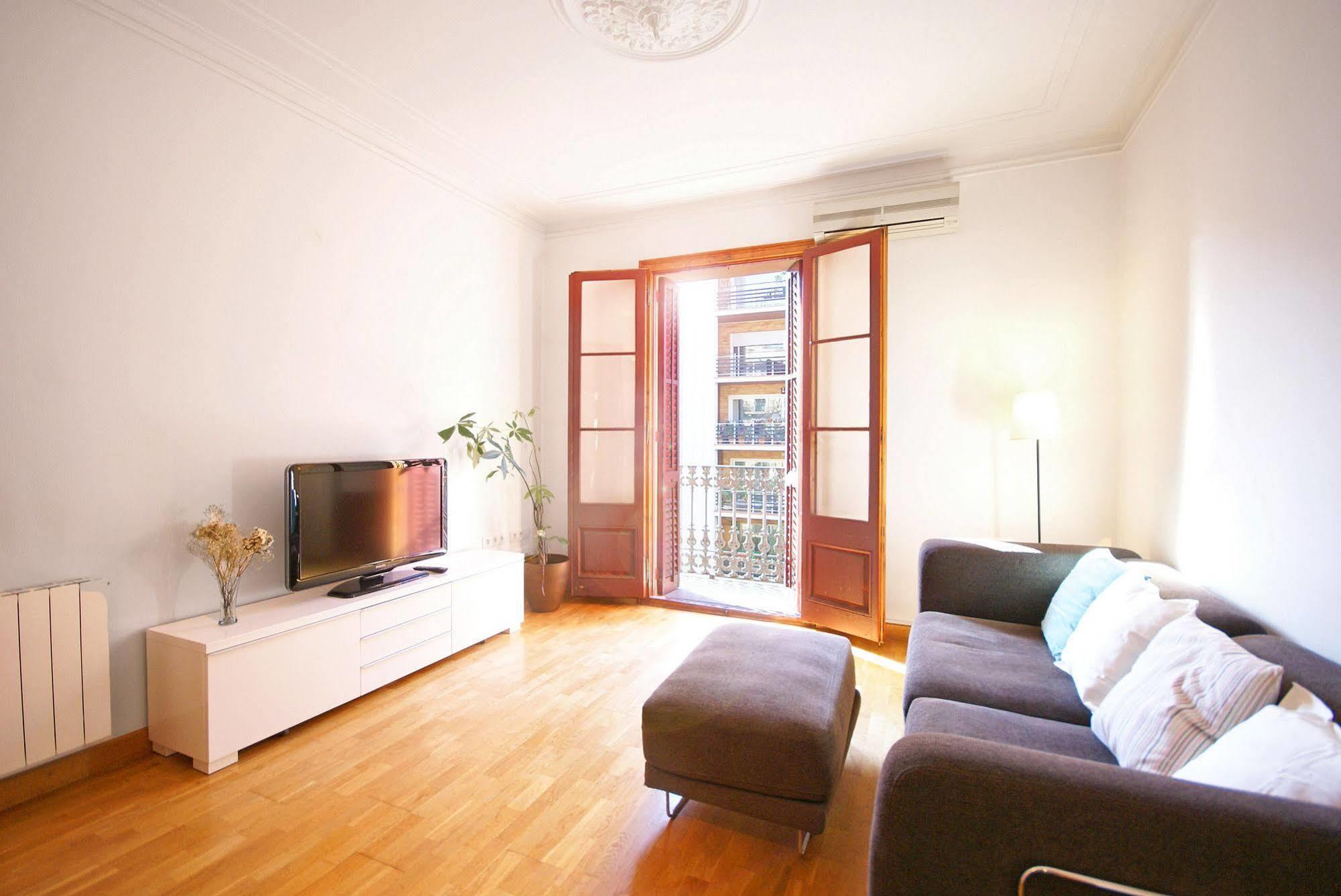 Flateli Aribau Appartement